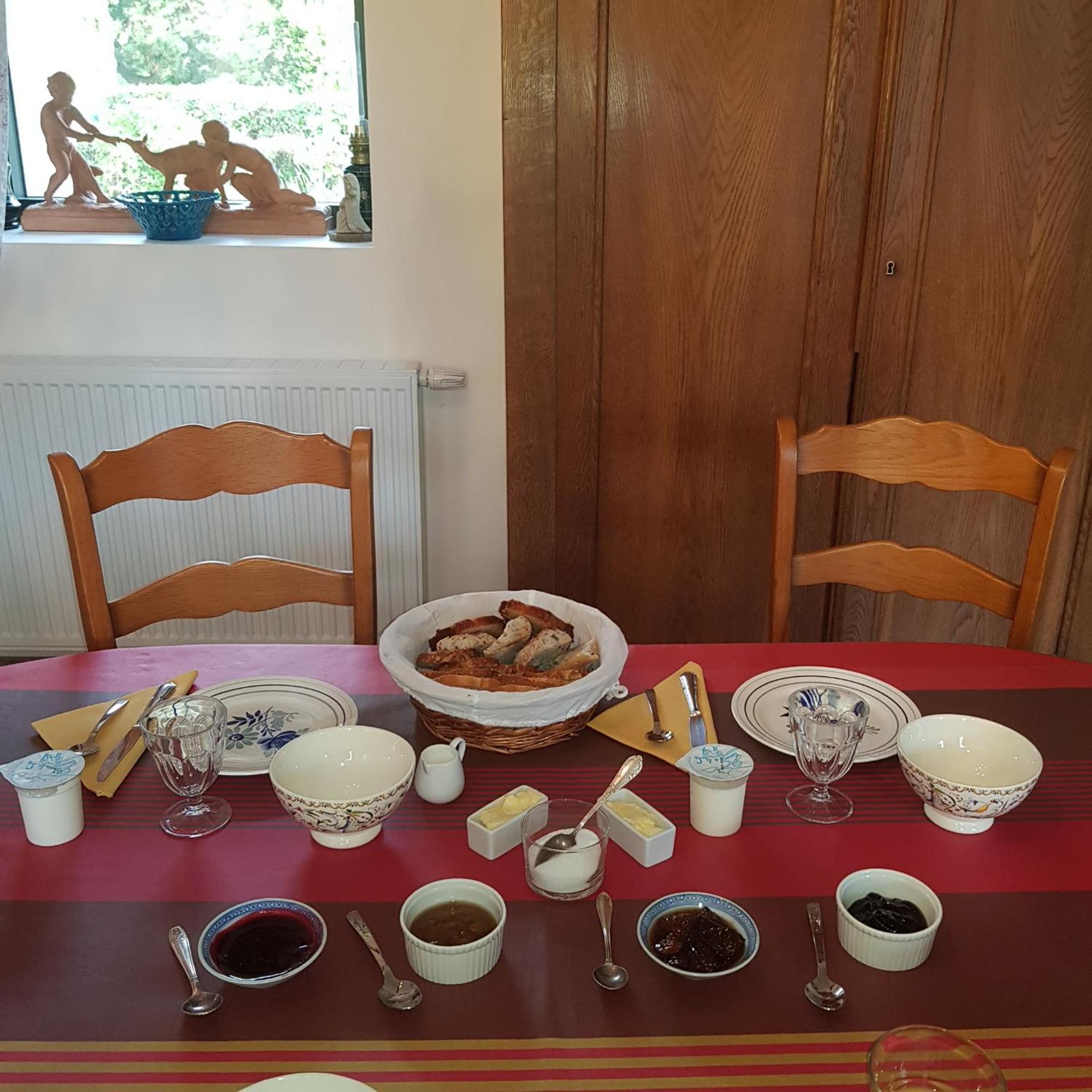 Le Jardin Bed & Breakfast Coudeville Екстериор снимка