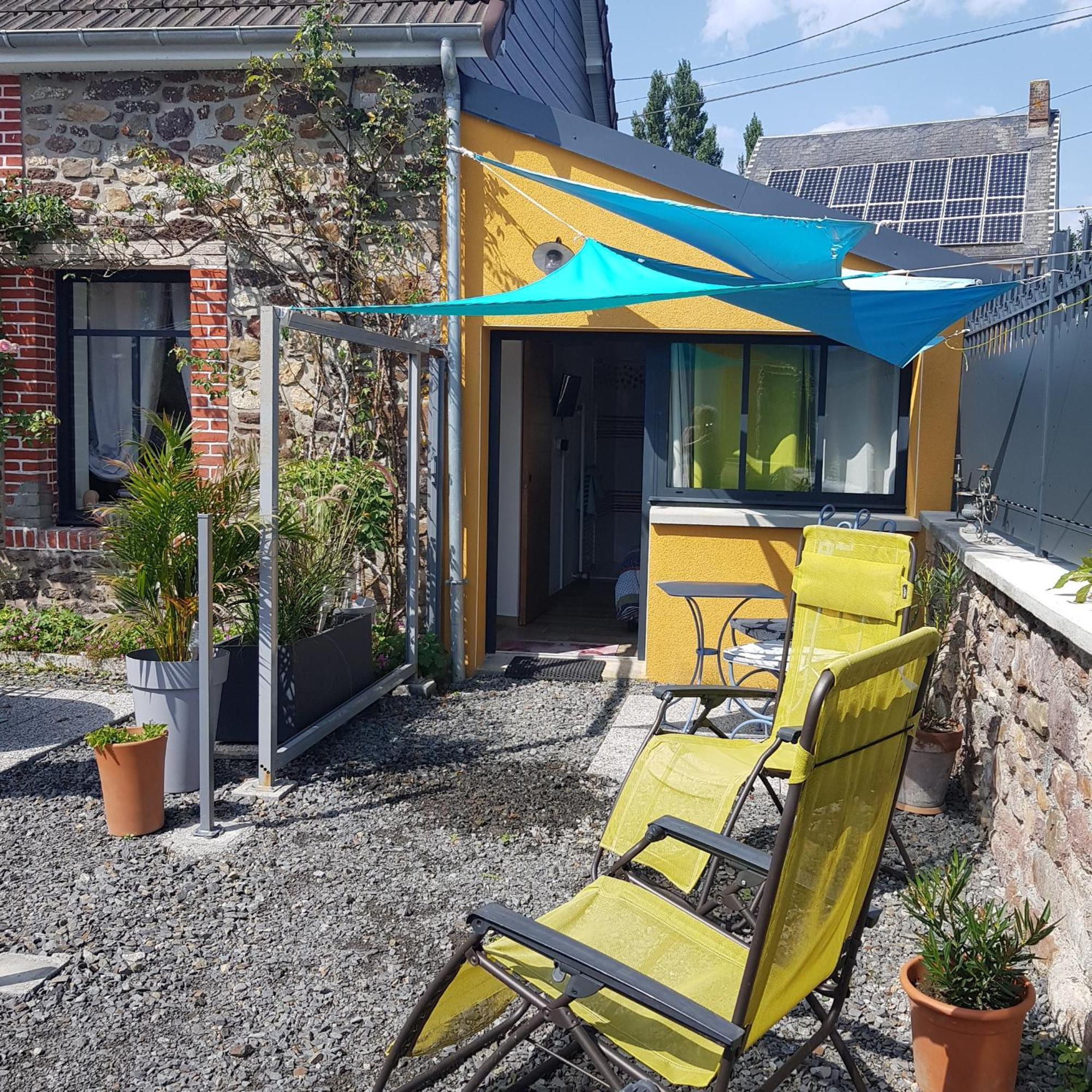 Le Jardin Bed & Breakfast Coudeville Екстериор снимка